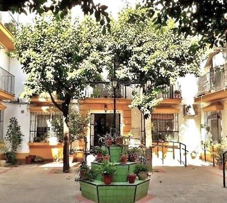 Roberta'S Guest House Sevilha Exterior foto