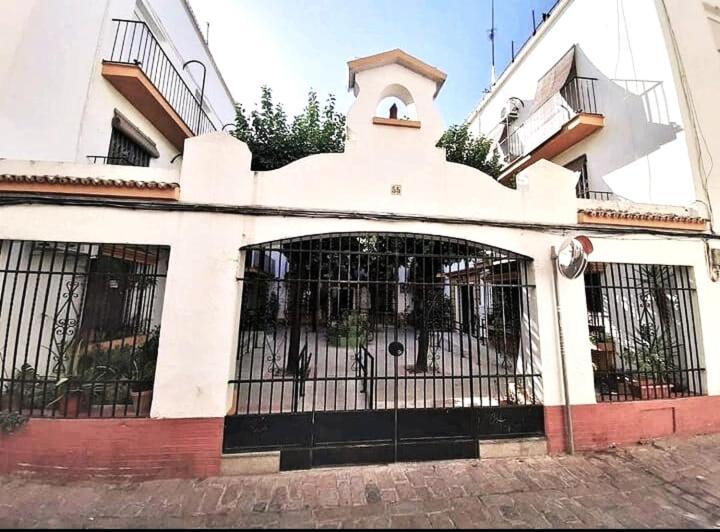 Roberta'S Guest House Sevilha Exterior foto
